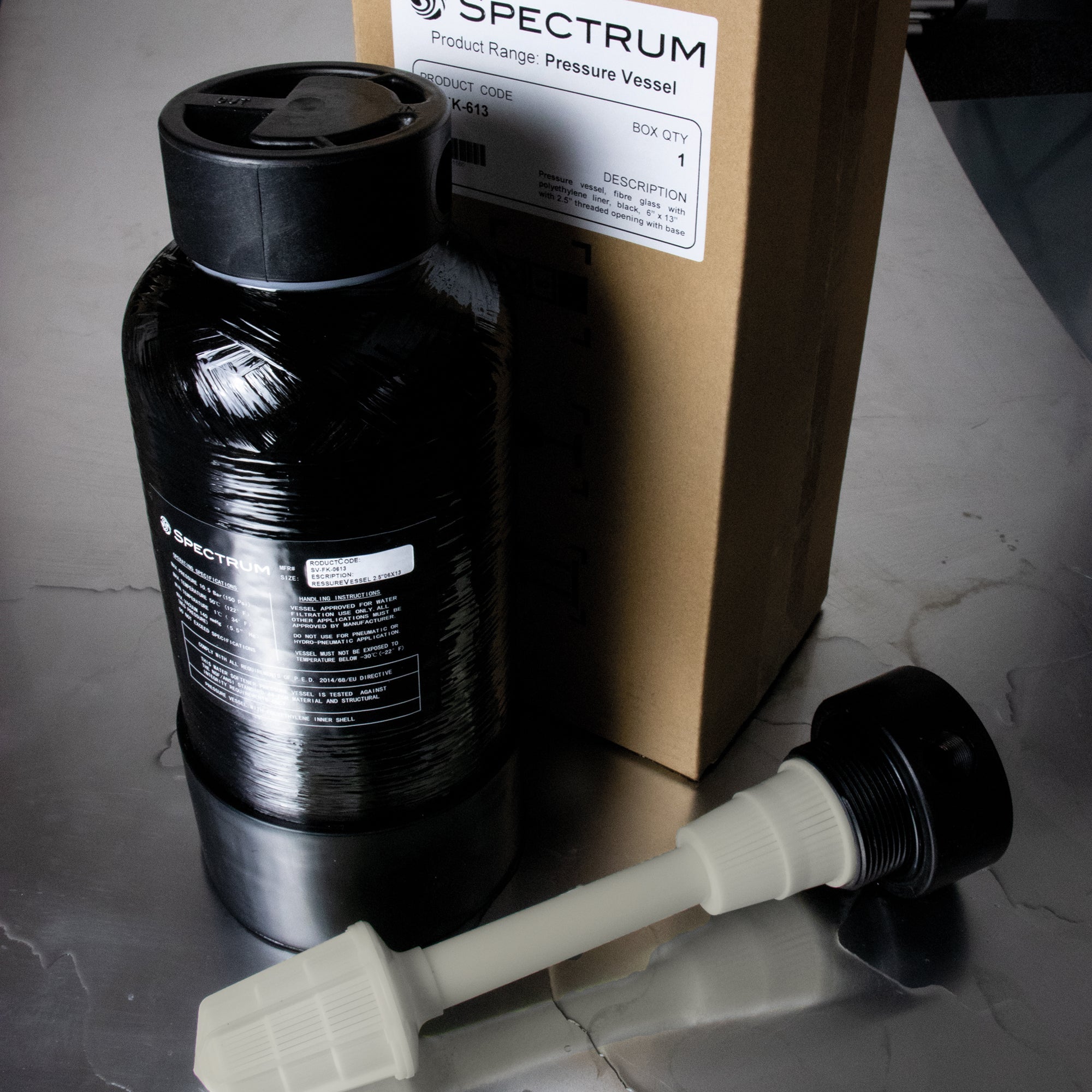 SV-FK-1054   :   SPECTRUM Fibre Glass Black Pressure Vessel 10"x54"